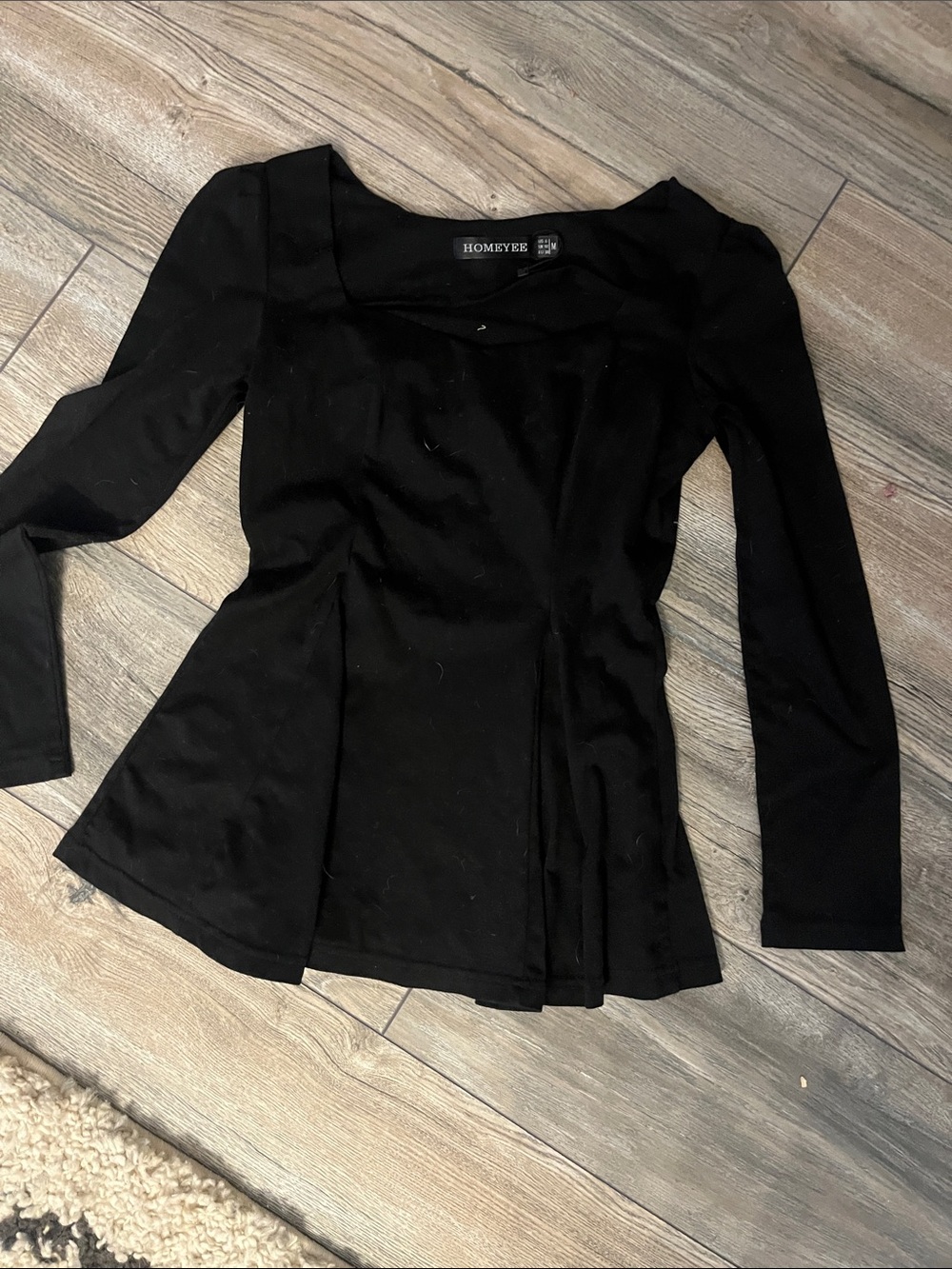 Homeyee Black Long-Sleeve Square Neck Peplum Top